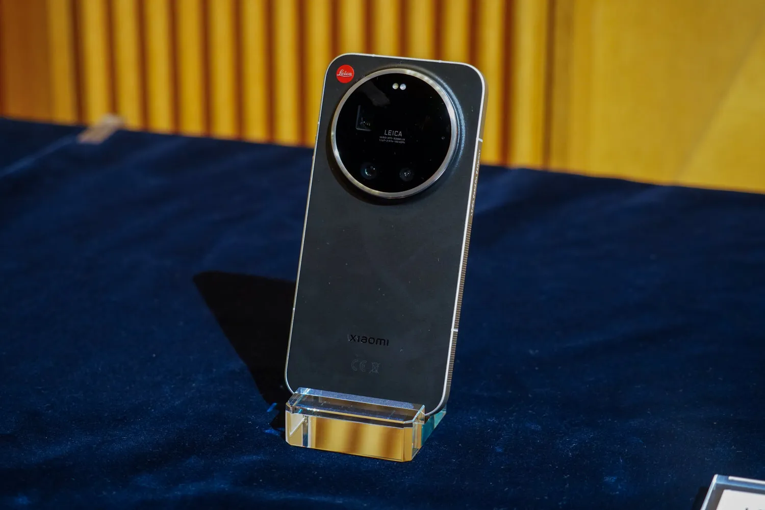 通过旋转相机环进行直观操作。小米x徕卡新旗舰“徕卡手机”3月5日起依次发布
