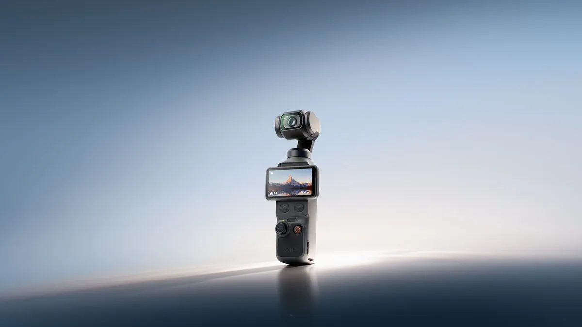 DJI 发布兼容 4K/240fps 的袖珍相机“Osmo Pocket 4”。继承1英寸传感器，增强慢动作性能和跟踪性能