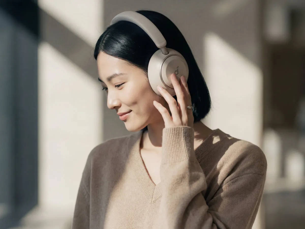 Anker发布新标准耳机“Soundcore Space 2”。重量减轻约 10%，佩戴更舒适