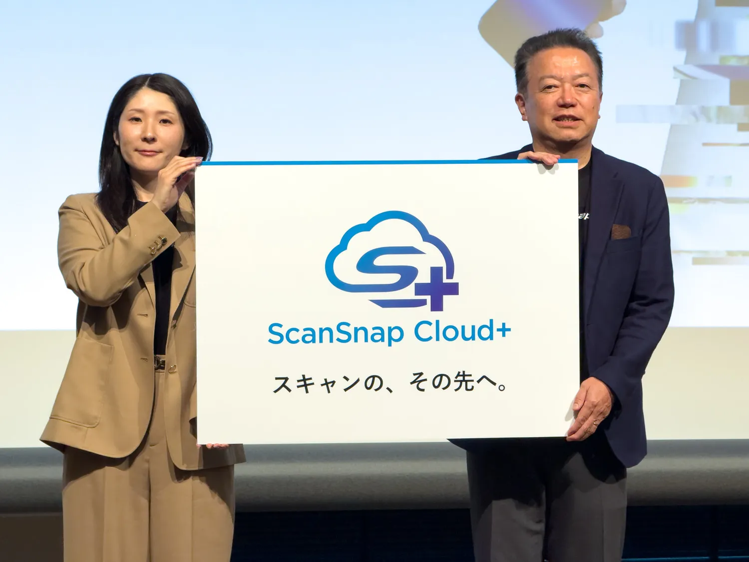 PFU 推出“ScanSnap Cloud+”。 “ScanSnap Camera”还支持使用AI的手写OCR和链接PDF，将您的智能手机变成扫描仪